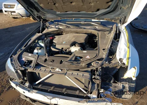 2016 BMW 528I из США, поврежденный, VIN WBA5A5C50GD527124